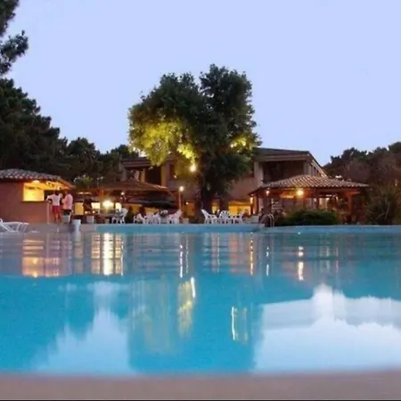 Maison Duplex T4 - 8 Personnes - Climatisation/piscine - 600m De La Plage Lecci